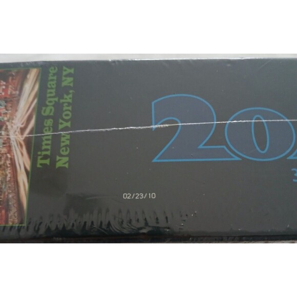 NEW SEALED  TIMES SQUARE NEW YORK Buffalo Games 2000 Piece Puzzle BONUS POSTER - Picture 4 of 4